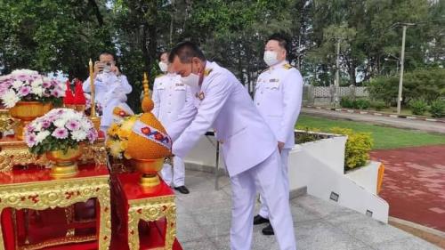 ร่วมงานวางพานพุ่มดอกไม้สด เนื่องในวันสถาปนา 50 ปี มหาวิทยาลัยรามคำแหง